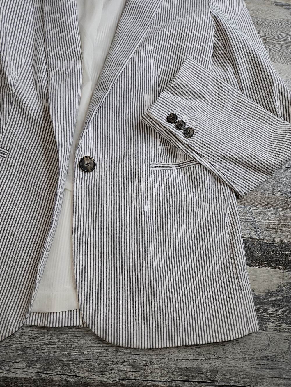 J. Crew Parke Blazer Seersucker Size 4 Grey White Striped - Picture 3 of 9